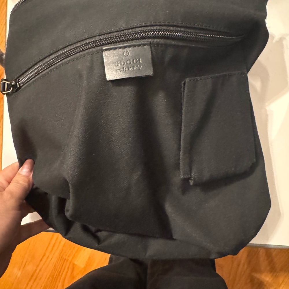 Gucci Black Men's Sling Bag - Picture 10 of 15
